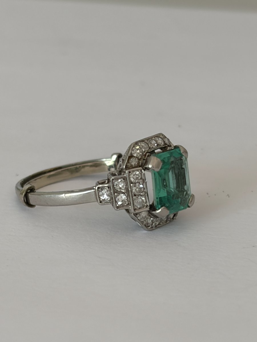 8007- Bague Platine Emeraude Diamants-photo-3