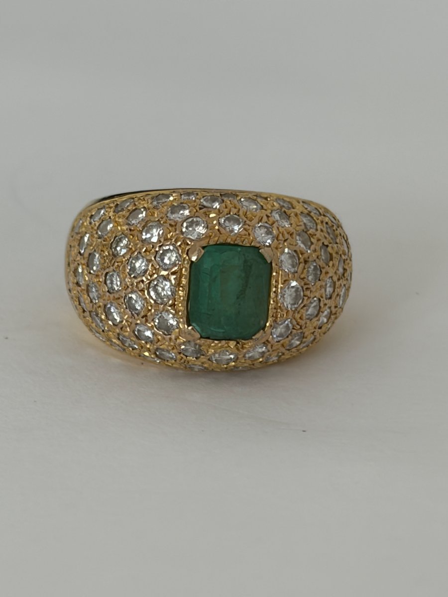 8129 - Domed Yellow Gold Ring With Emerald And Diamonds