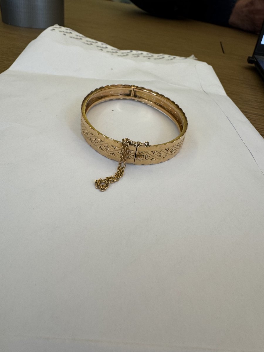 8131 - Yellow Gold Clasp-style Rigid Bangle, 11 G-photo-2