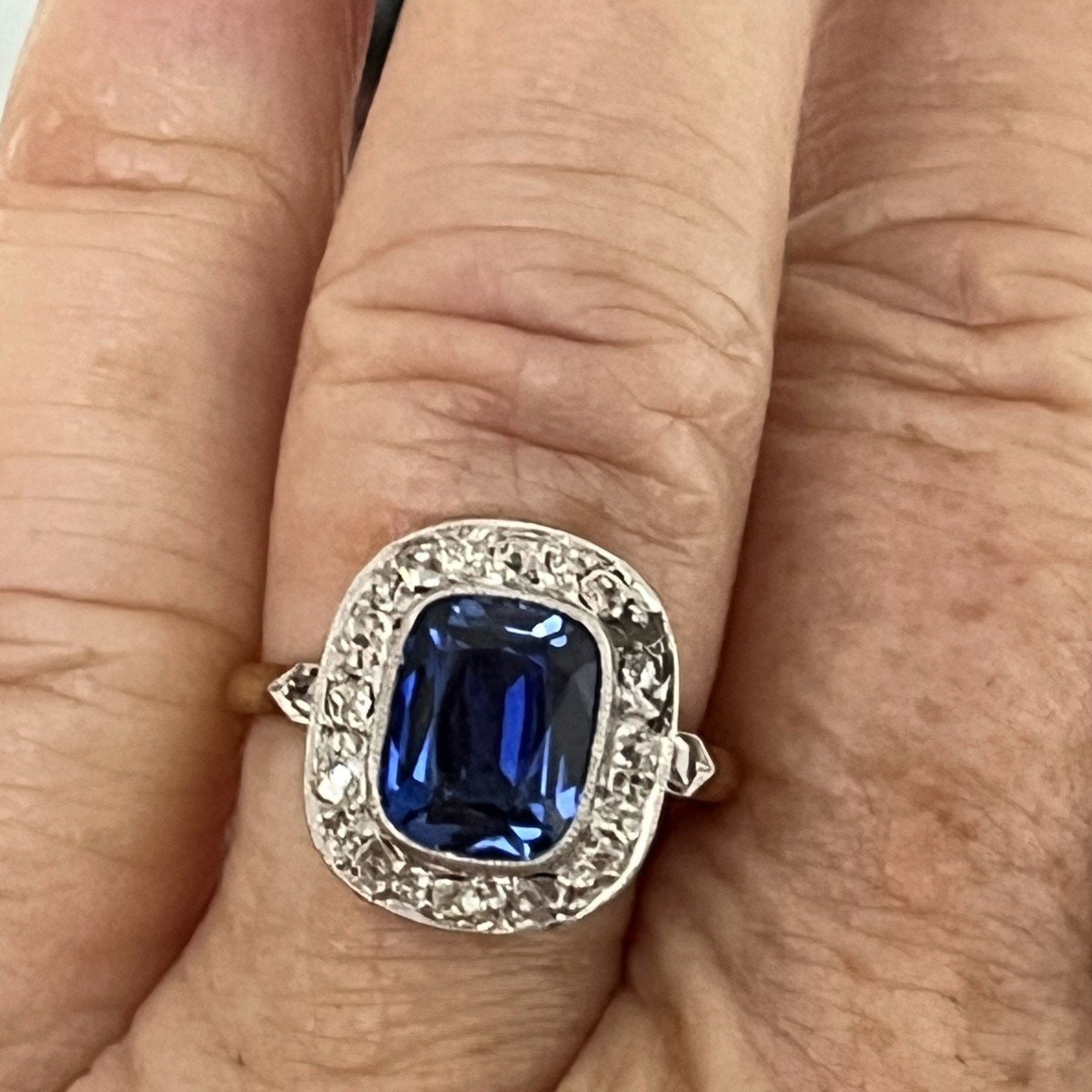 3323 – Platinum Blue Stone Diamond Gold Ring-photo-2