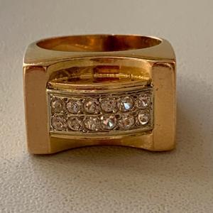 2141 – Signet Ring Yellow Gold Diamonds Years 40