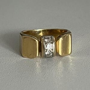 3884– Tank Ring Years 40 Yellow Gold Diamonds