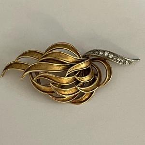 4218– Broche Années 60 Or Jaune Diamants