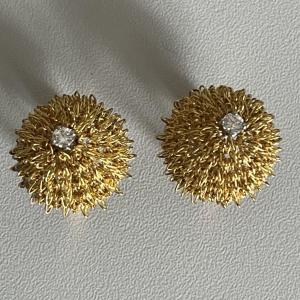 4126– Yellow Gold Diamond Clip-on Earrings