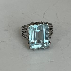 4631- Bague Or Gris Aigue-marine