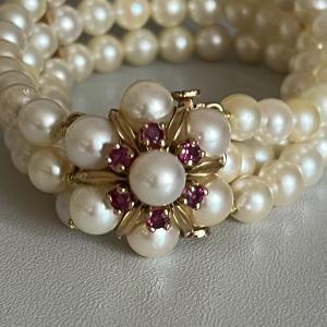 4095- Bracelet 3 Rows Of Pearls Clasp With Synthetic Pearls And Rubies