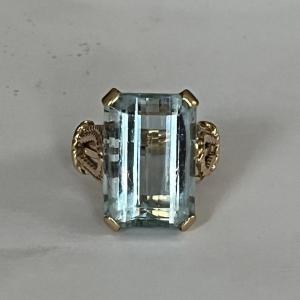 4615- Important 16 Ct Aquamarine Yellow Gold Ring