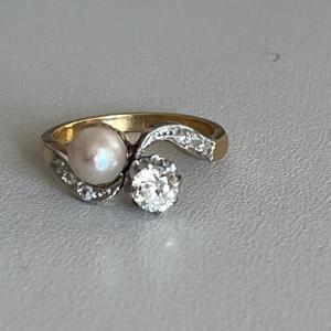 2045- Toi & Moi Ring Yellow Gold Diamonds Pearl