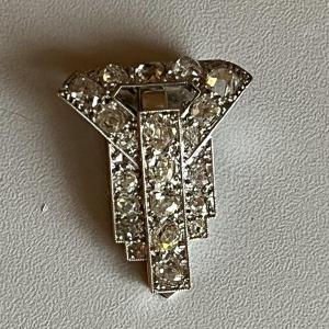 1397- Broche Clip Art Deco Diamants 2,40 Ct