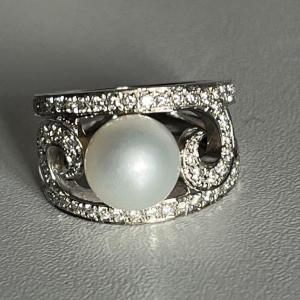 5296- Bague Bandeau Or Gris Perle Diamants