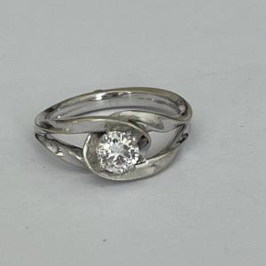 5592- White Gold Diamond Movement Ring 0.40 Ct