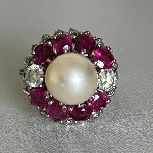 5480- Bague Or Gris Perle Rubis Diamants