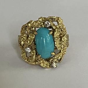 5533- Yellow Gold Hammered Turquoise Diamond Cocktail Ring