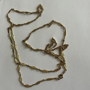 5548- Filigree Yellow Gold Long Necklace