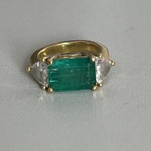 5180- Yellow Gold Emerald Diamond Ring