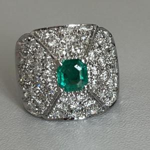 5597- Dome Ring Gray Gold Emerald Diamonds
