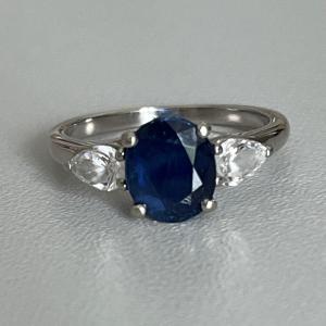 5652- White Gold Sapphire Diamond Ring