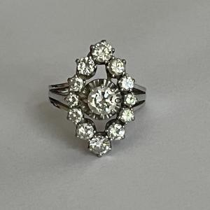 5875- Bague Marquise Or Gris Platine Diamants (0,50 Ct Au Centre)