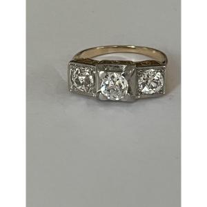6623- Art Deco Platinum Diamond Ring (0.70 Ct In The Center)