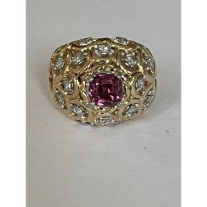 6653- Bague Dôme Or Jaune Spinelle Rouge Diamants