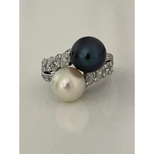6956- Toi & Moi Platinum Ring Akoya Pearls Diamonds