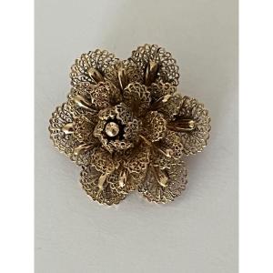 7013- Yellow Gold Filigree Flower Brooch