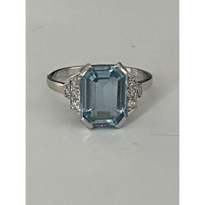 6802- Platinum Aquamarine Ring 4.00 Ct Diamonds