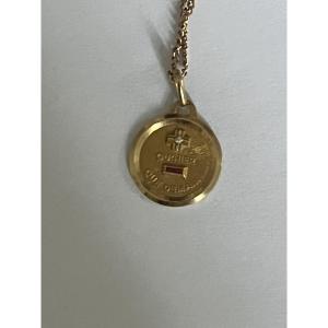 7016- Médaille d'Amour A. Augis Or Jaune sur Chaine en Or