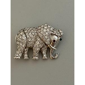 7482 - Elephant Brooch White Gold Diamonds
