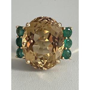 6923 - Bague Or Jaune Citrine 40 ct Emeraudes