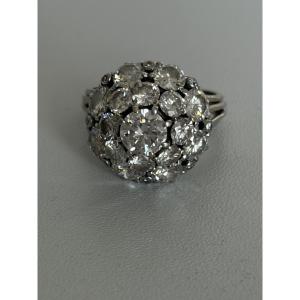7557 - Bague Dôme Or Gris Platine Diamants (0,85 ct au centre)