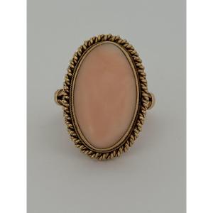 7806 - Vintage Yellow Gold Coral Ring