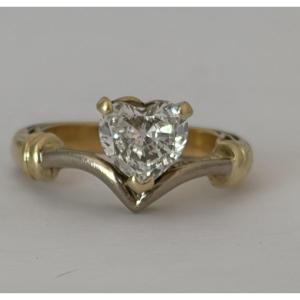 8019- Bague Vintage Or Jaune et Gris Diamant Taille Cœur de 1,00 ct