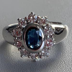 2780 – Bague Marguerite Or Gris Saphir Diamants