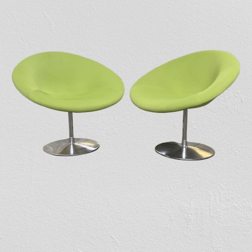 2 Globe Swivel Armchairs By Pierre Paulin For Artifort 