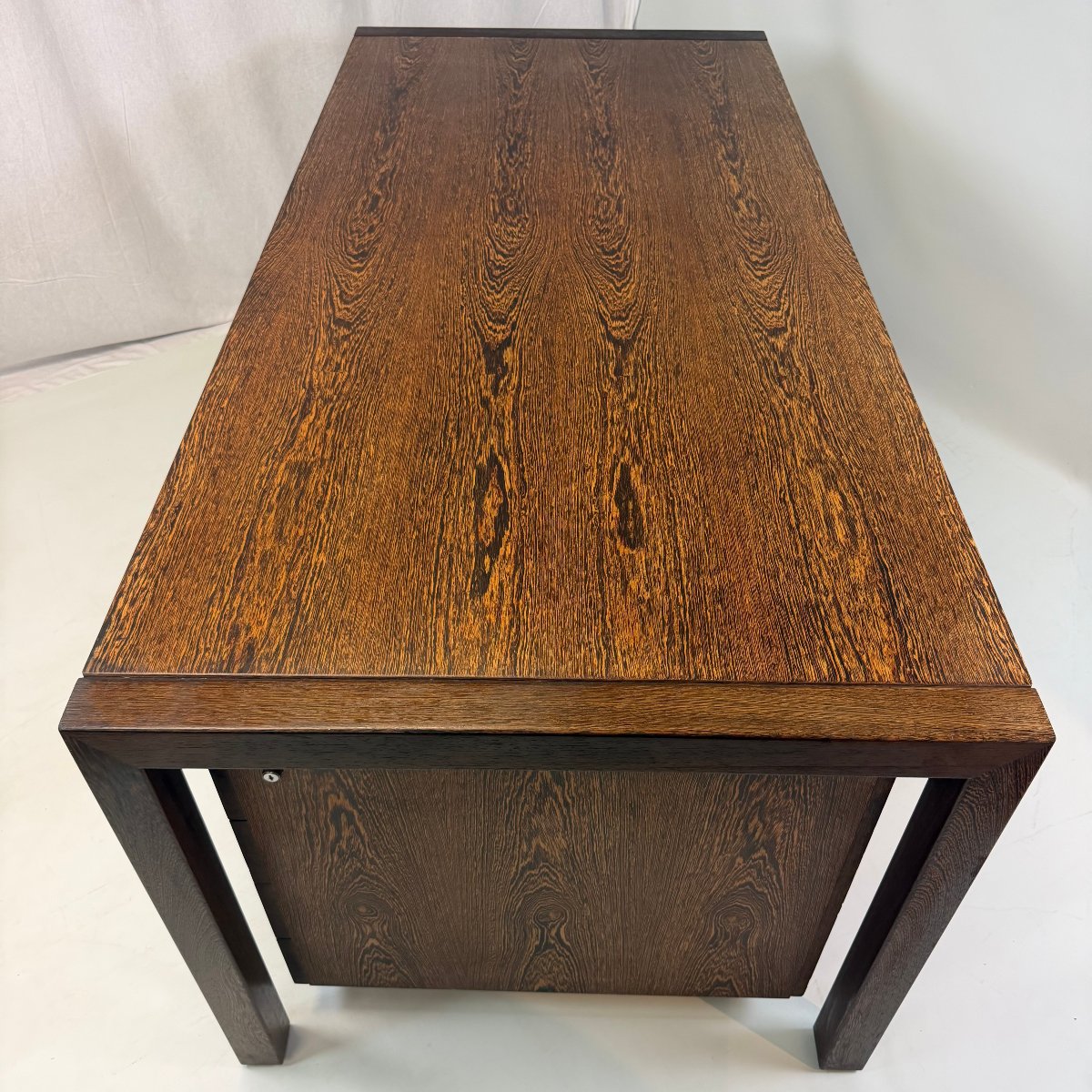 Bureau moderniste avec commode assortie de Vandenberghe-Pauvers -photo-2