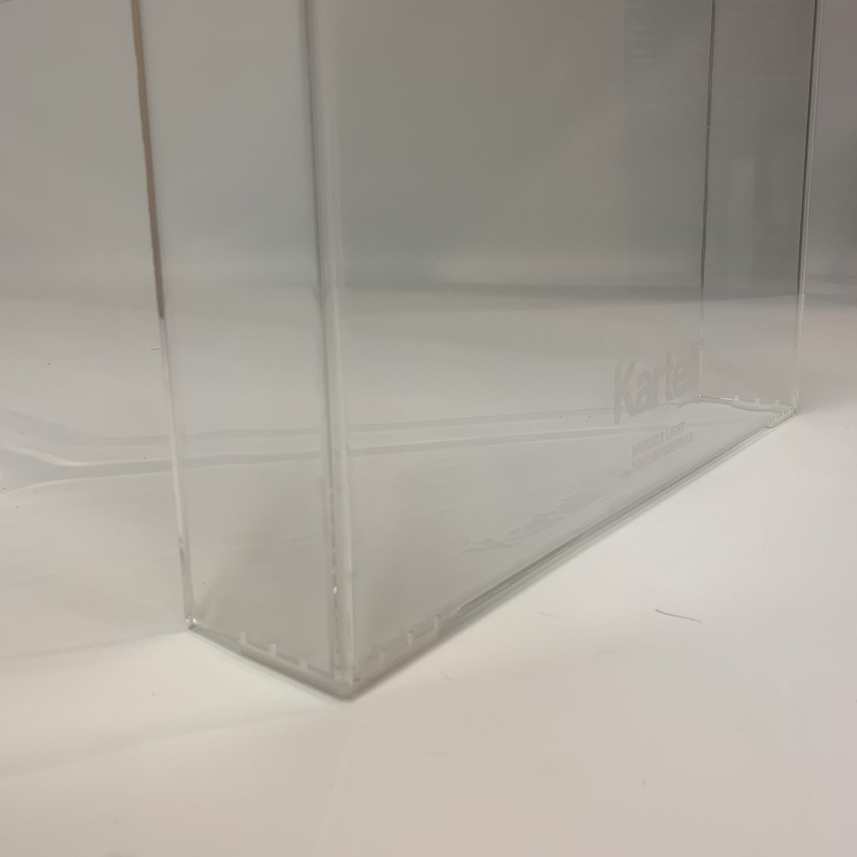 “invisible Light” Coffee Table By Tokujin Yoshioka For Kartell-photo-1