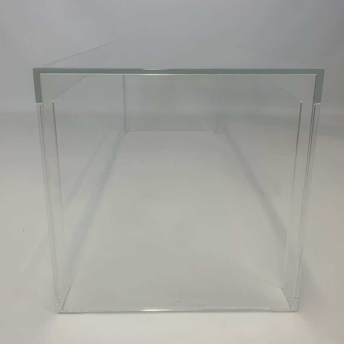 “invisible Light” Coffee Table By Tokujin Yoshioka For Kartell-photo-3