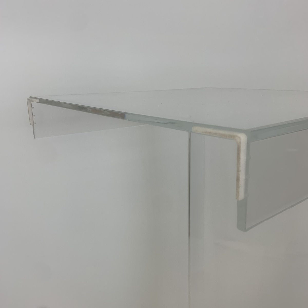 “invisible Light” Coffee Table By Tokujin Yoshioka For Kartell-photo-4