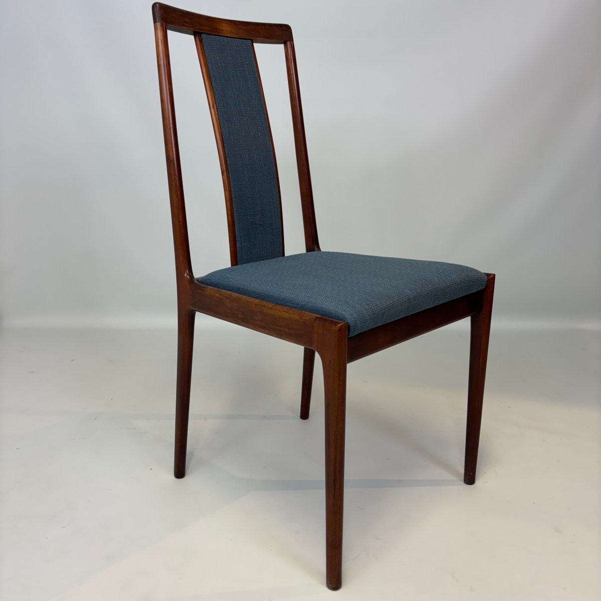 Chaises de salle à manger moderniste de Lübke Möbel-photo-4
