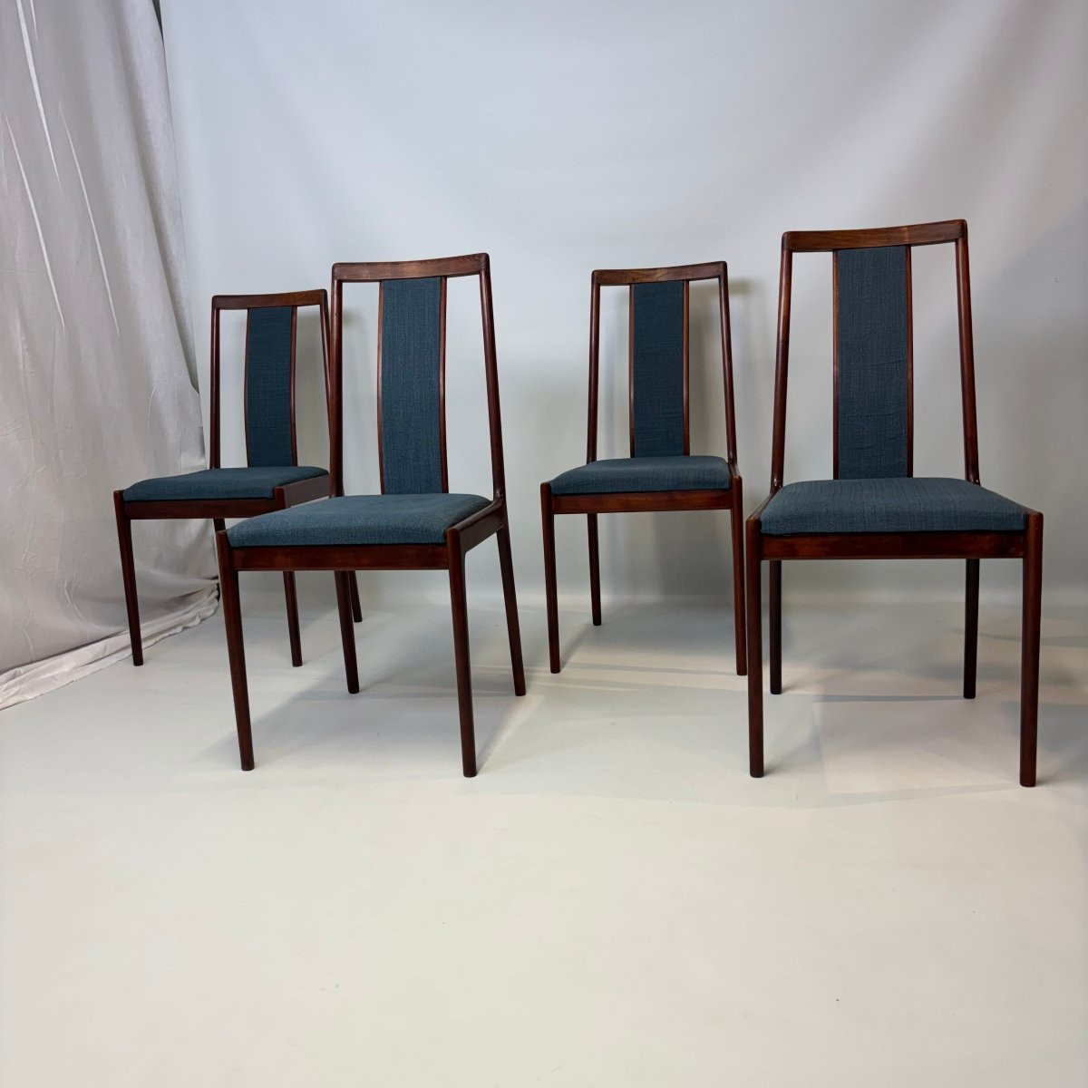 Chaises de salle à manger moderniste de Lübke Möbel-photo-8