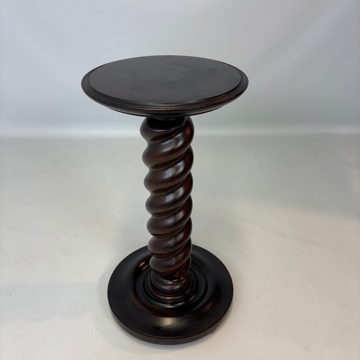 Socle avec colonne Salomon