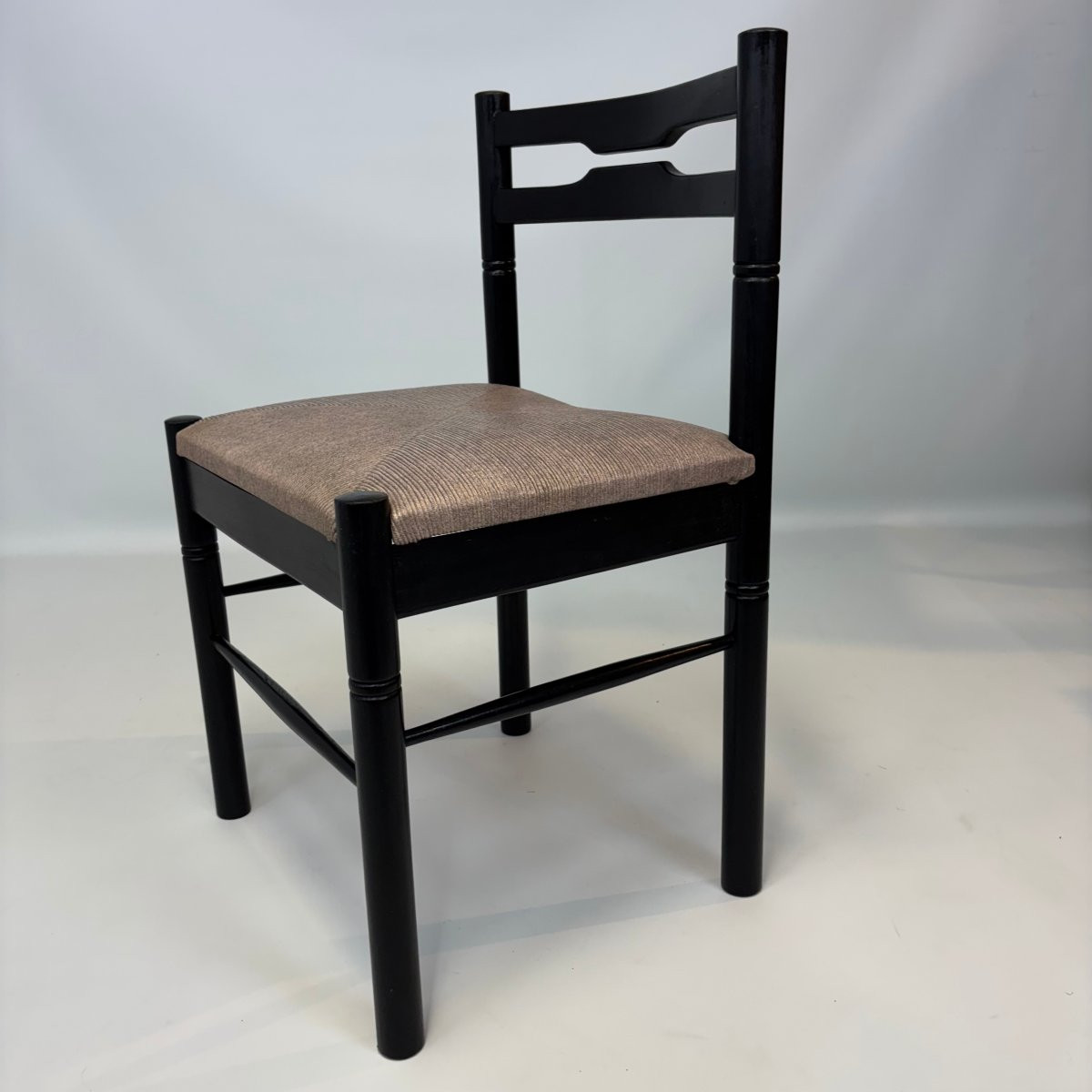 Lot de 6 chaises de salle à manger De Coene Frères. -photo-3