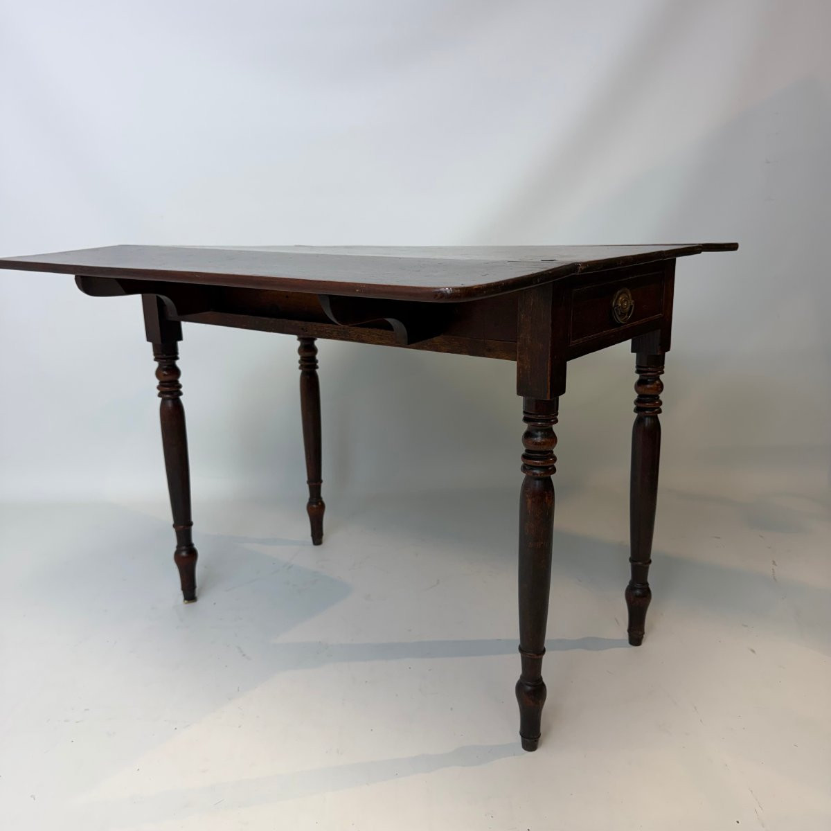 Antique Pembroke Table-photo-2