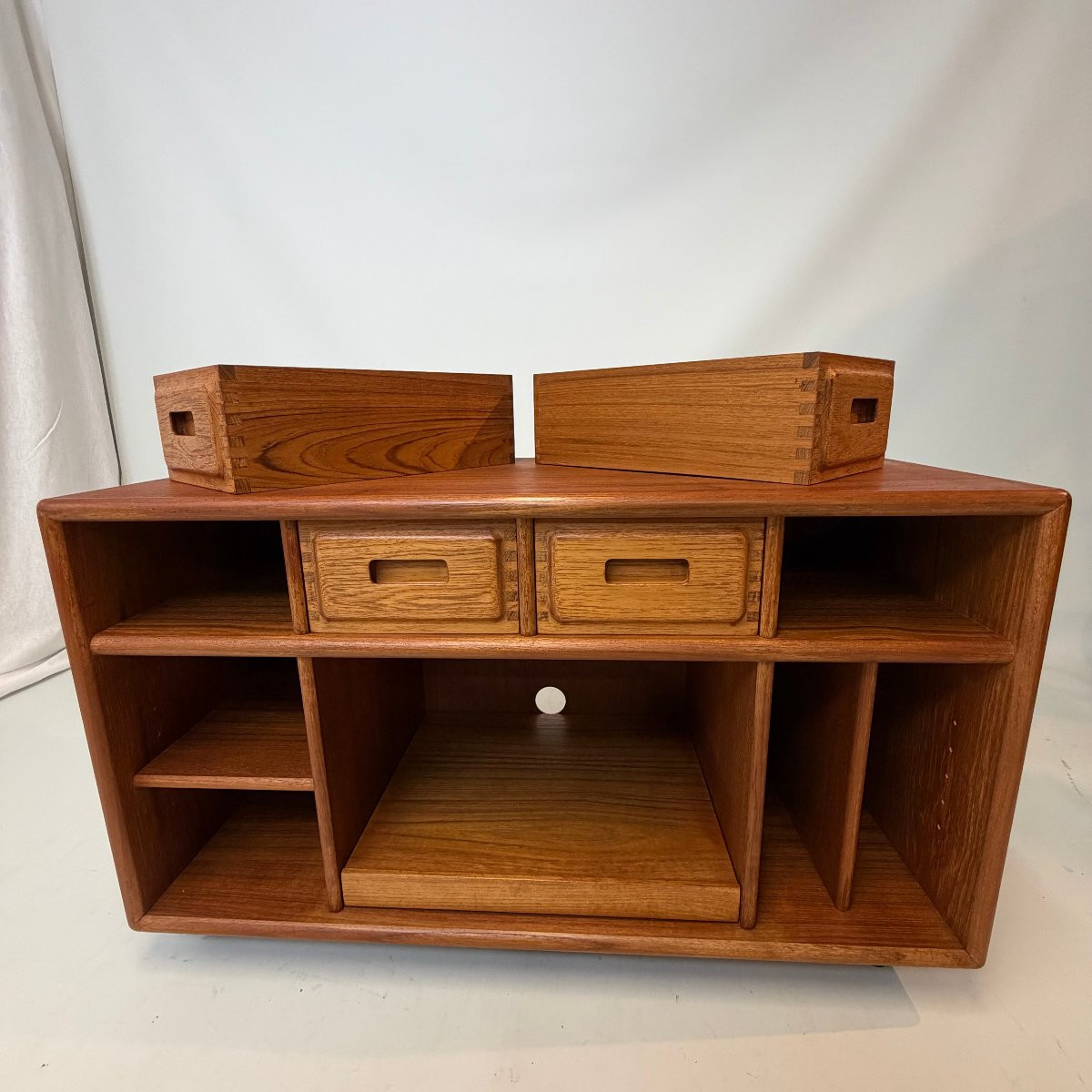 Scandinavian Mid-century Multimedia Cabinet  -photo-4