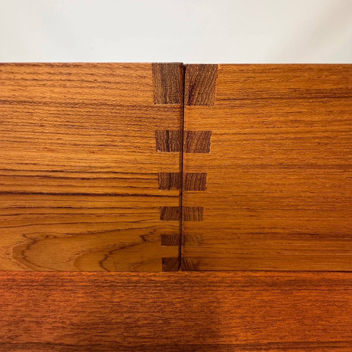 Scandinavian Mid-century Multimedia Cabinet  -photo-2