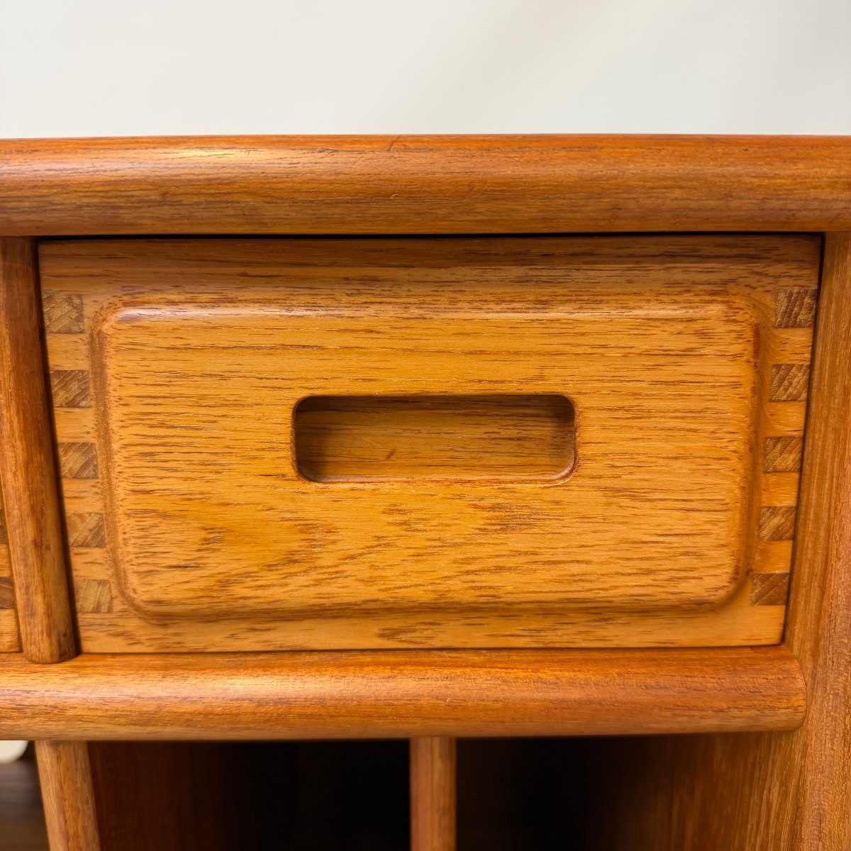 Scandinavian Mid-century Multimedia Cabinet  -photo-7