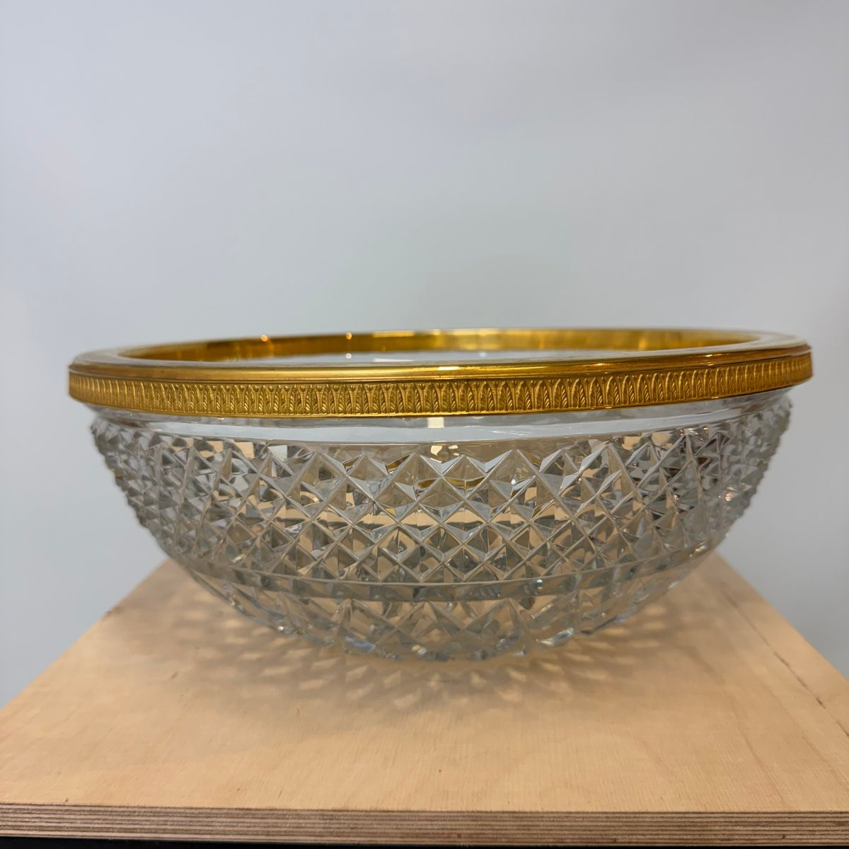 Bol en cristal ancien avec bordure dorée. -photo-4