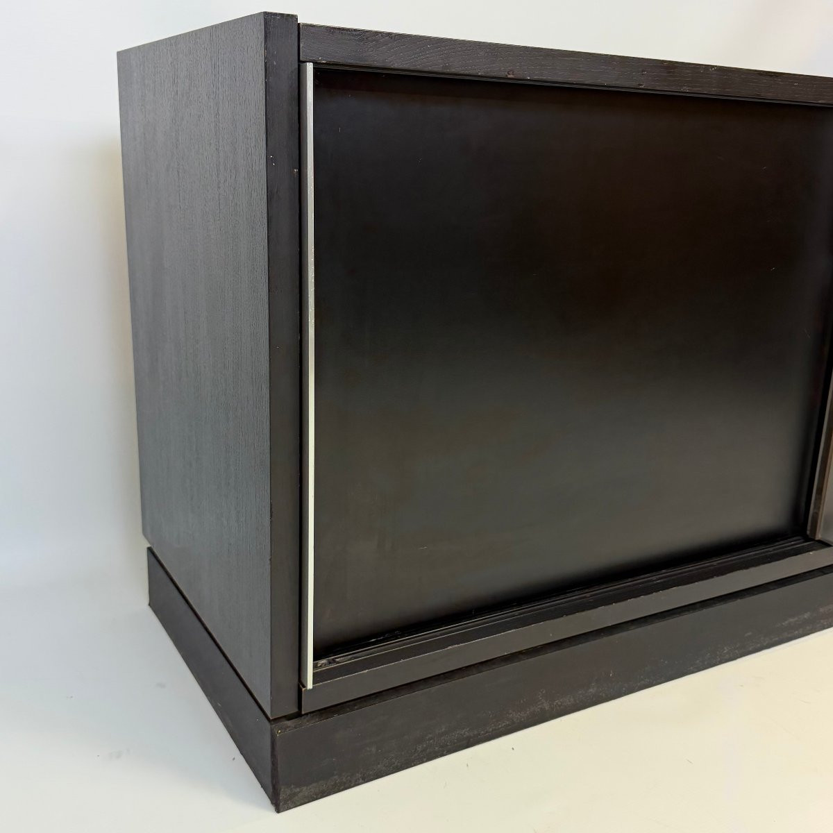  2-door Sliding Cabinet-photo-3