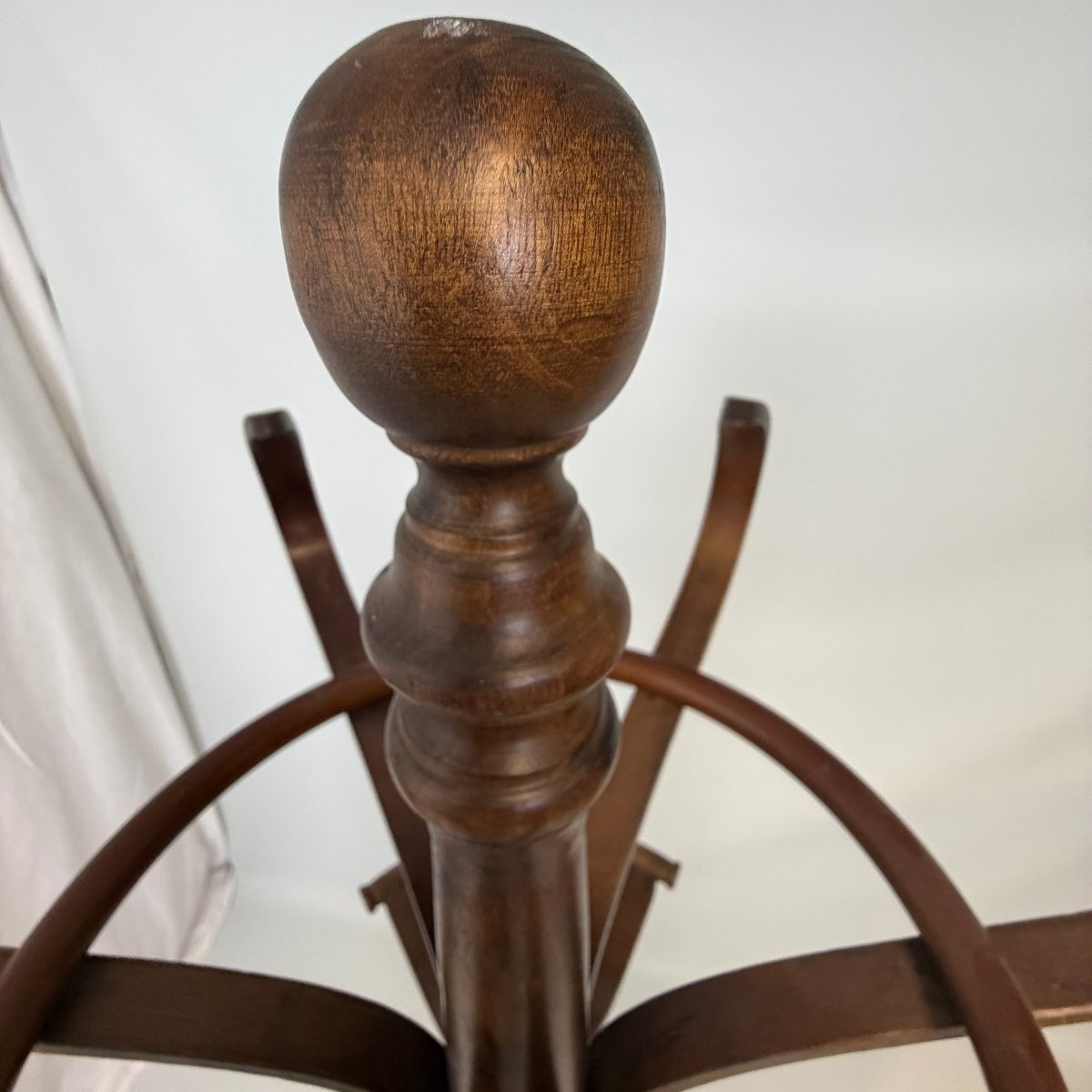 Porte-manteau en bois courbé de style Thonet « Perroquet »  -photo-4